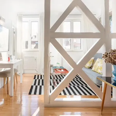 Alarco - Alfama River Loft - 55753 Al Lisbon