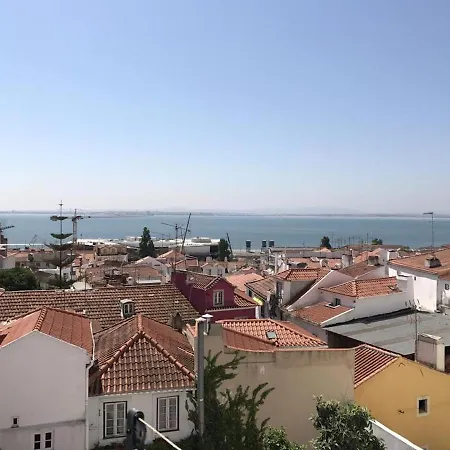 아파트 Alarco - Alfama River Loft - 55753 Al 리스본