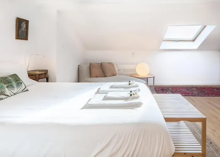 아파트 Alarco - Alfama River Loft - 55753 Al 리스본